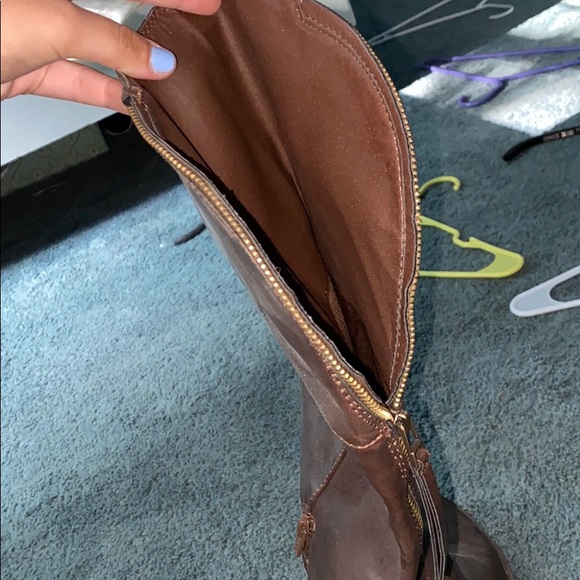 boots - Picture 3 of 4